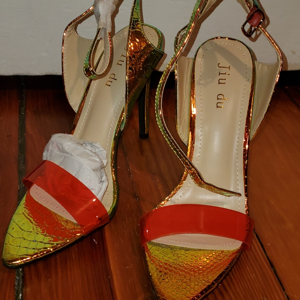 Irridescent heels